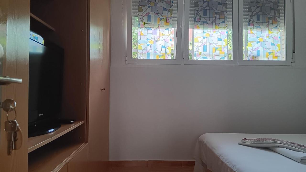 El Colmenar Habitaciones Madrid Exterior photo